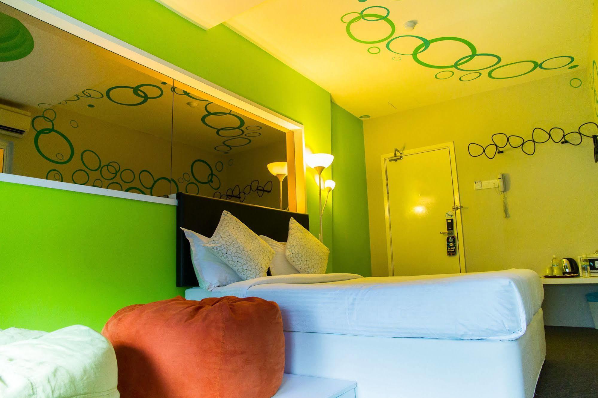 ג'והור בהרו Bliss Boutique Hotel מראה חיצוני תמונה